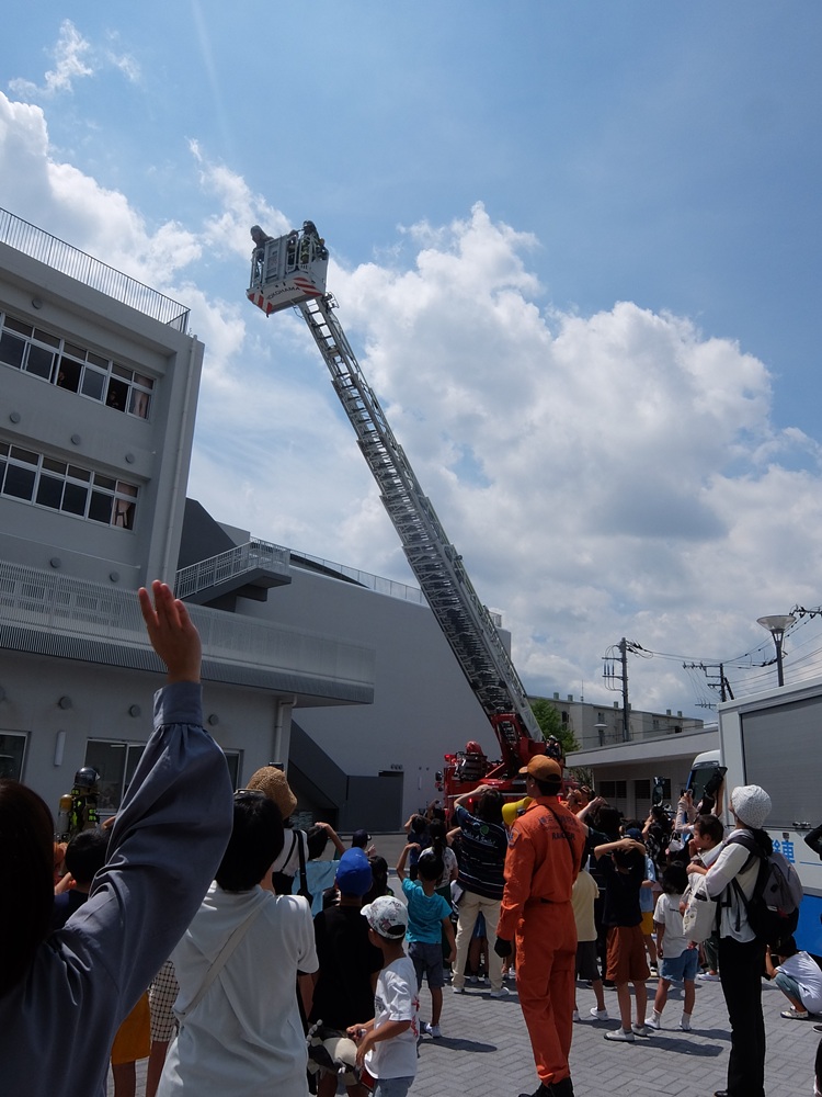 はしご車救助1