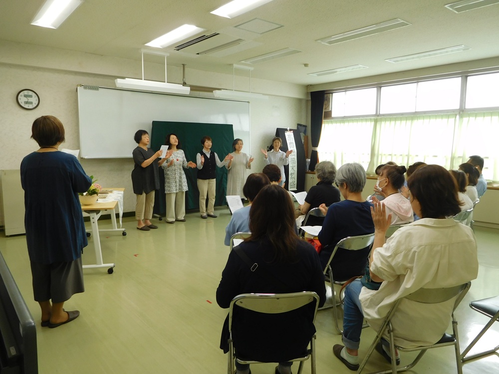 自主事業「大人のための昔語りの会」公演の様子