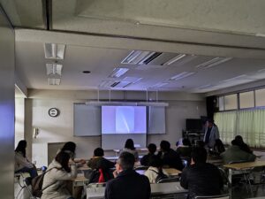 室内座学の様子